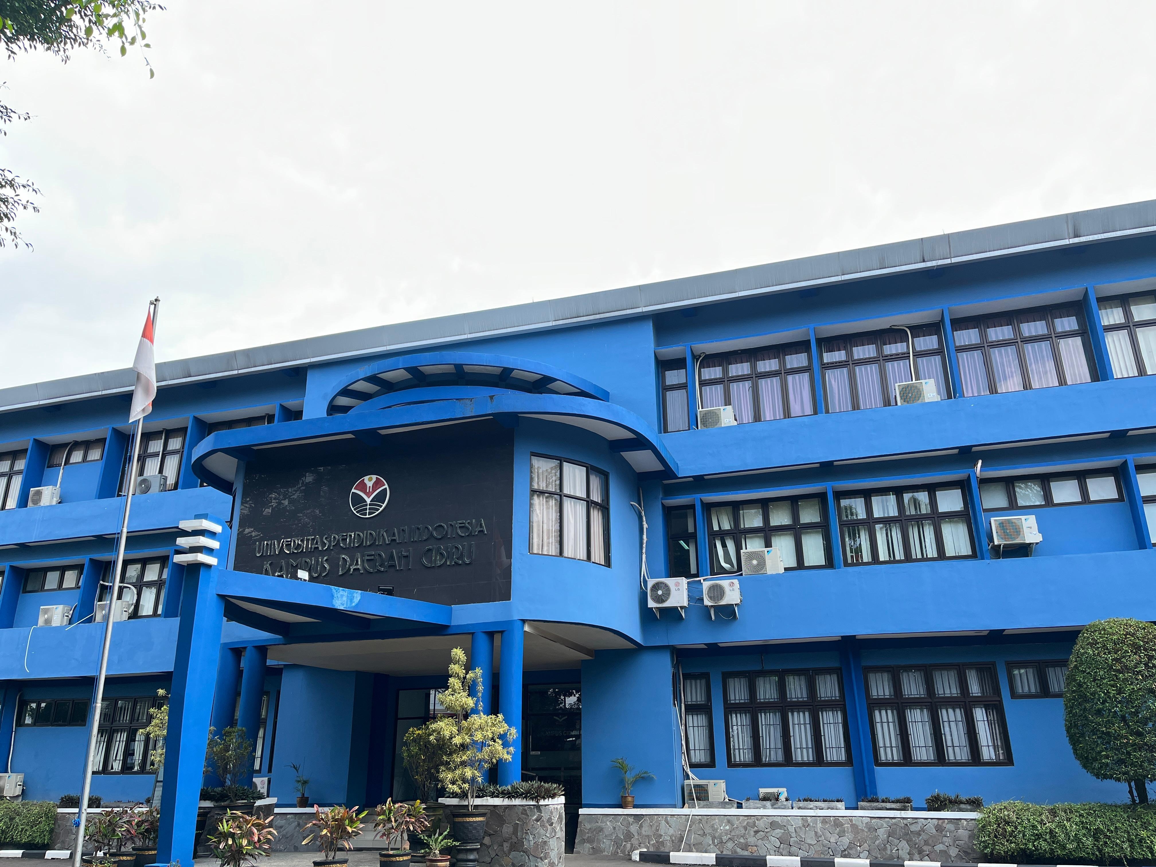 BIRU BERGERAK UPI KAMPUS CIBIRU