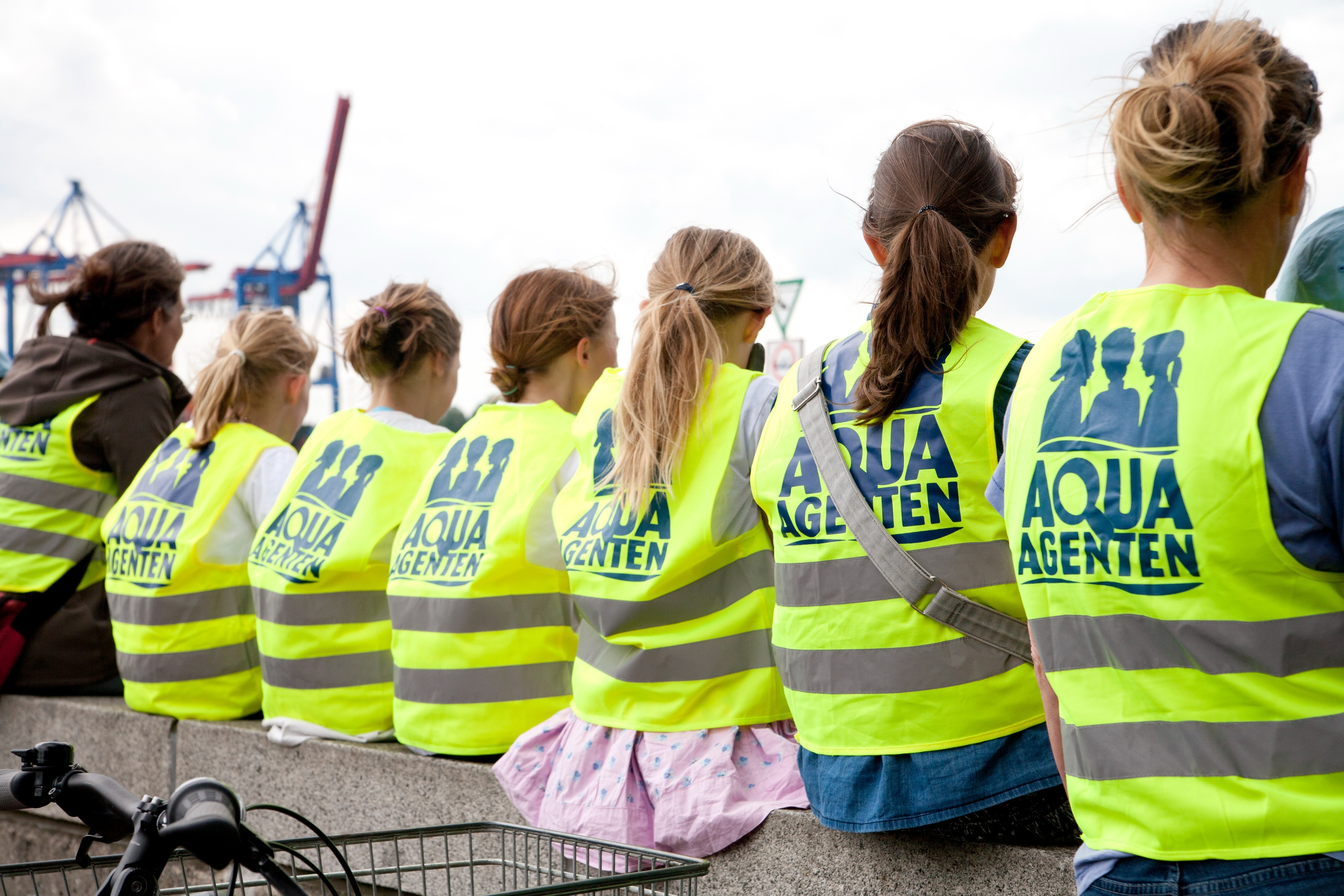 Clean-Up mit den AQUA-AGENTEN im Entenwerder Elbpark